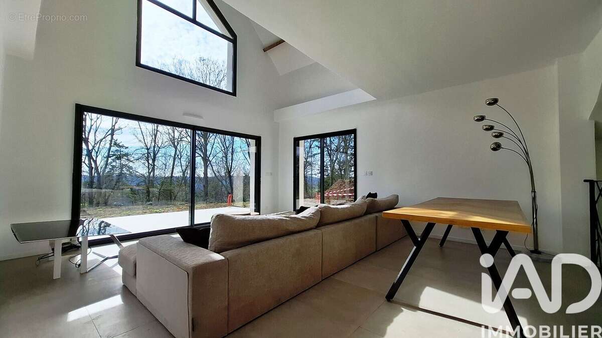 Maison 200 m² à Mesnil-Sur-L'estree  - photo 5