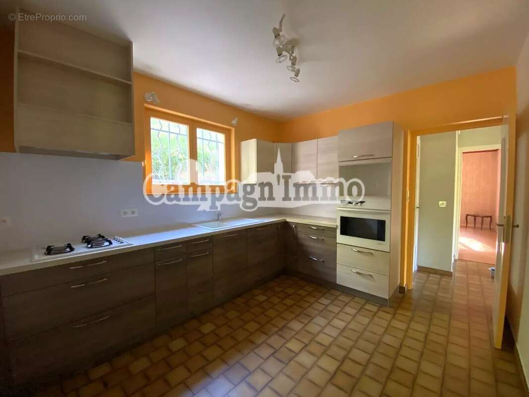 Maison à SAINT-CLEMENT-SUR-VALSONNE