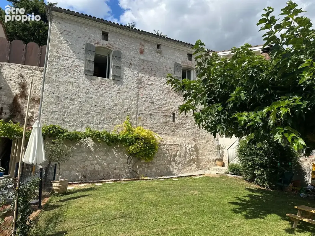 Maison de village de caractère avec jardin, piscine et vue panoramique à Penne-d'Agenais - photo 2
