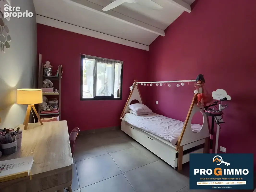 Maison 90 m² à Saint-Pierre  - photo 5