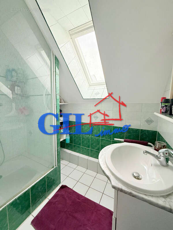 Maison à SAVIGNY-LE-TEMPLE