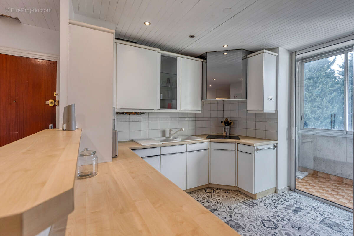 Appartement à SAINT-MARTIN-D'HERES