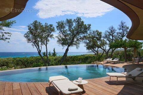 Maison à RAMATUELLE