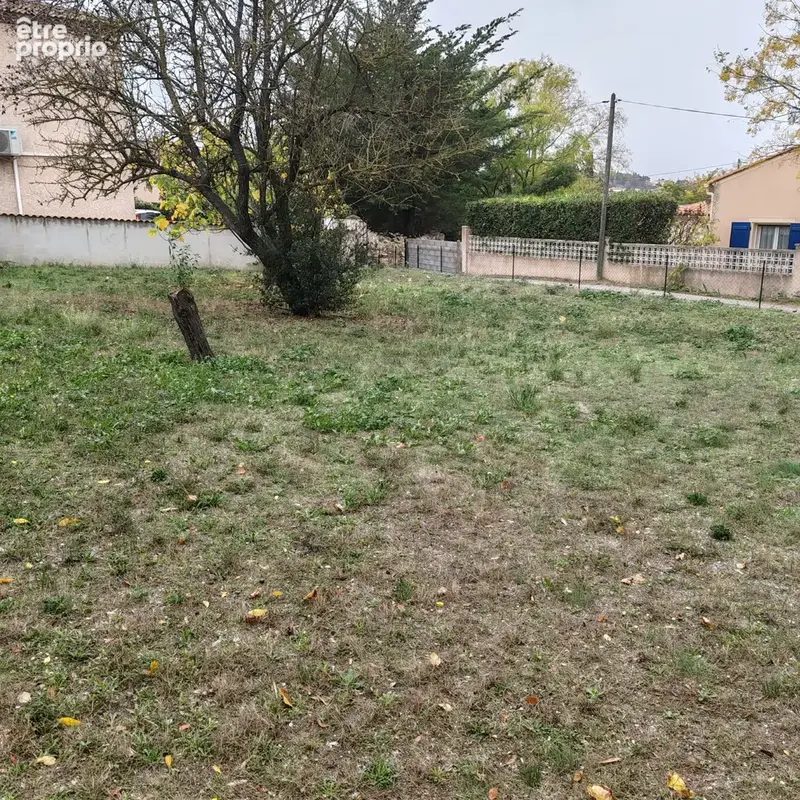 Terrain à SALLES-D'AUDE