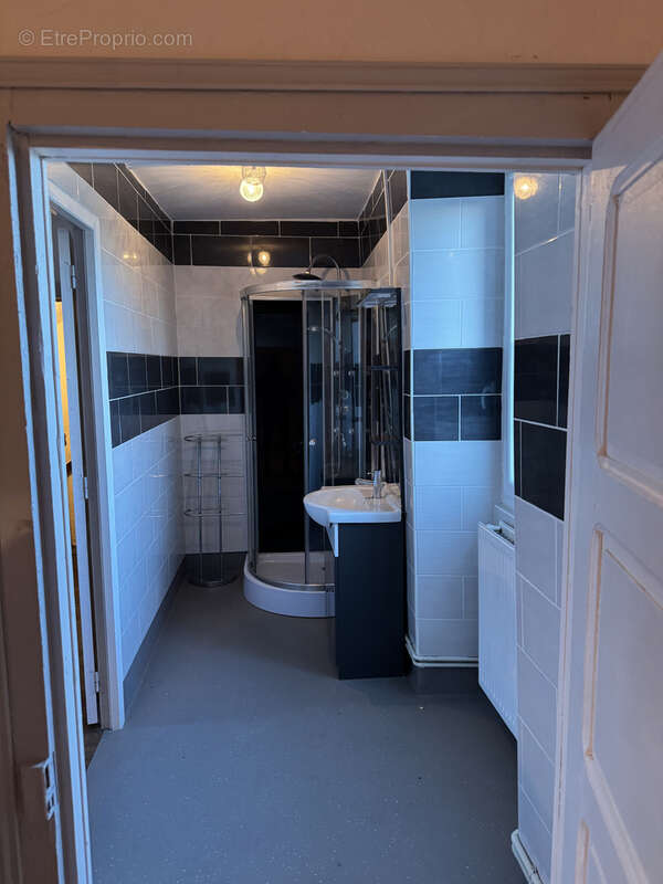 Maison à LA CHAPELLE-AUBAREIL