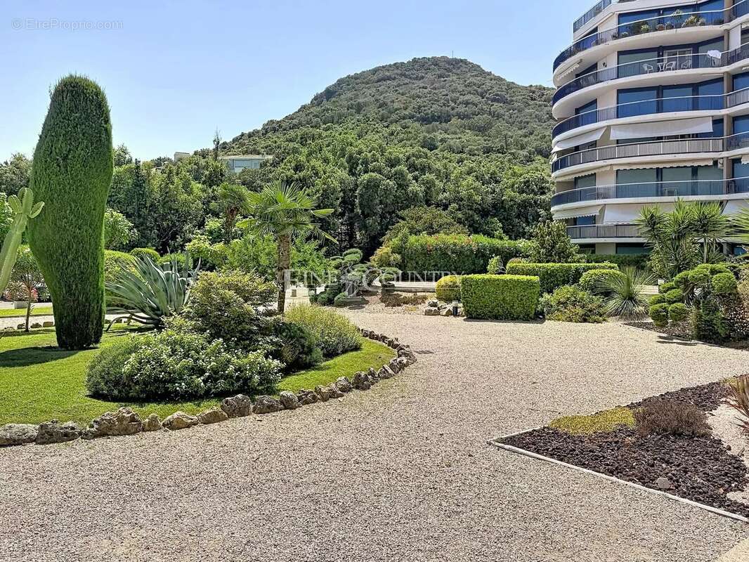Appartement à MANDELIEU-LA-NAPOULE