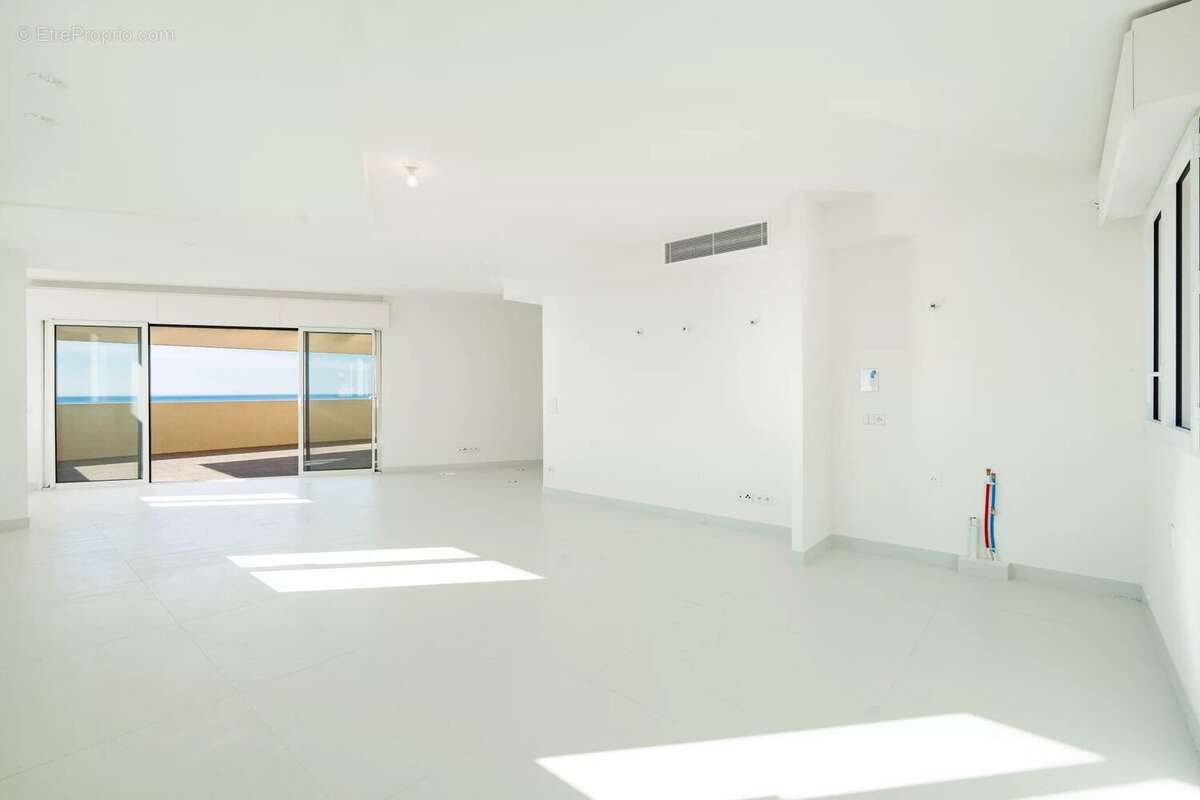 Appartement à BEAUSOLEIL