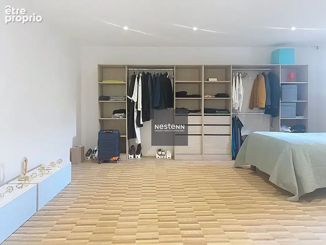Maison aux grands volumes dans le centre de la Chapelle sur Erdre - photo 4