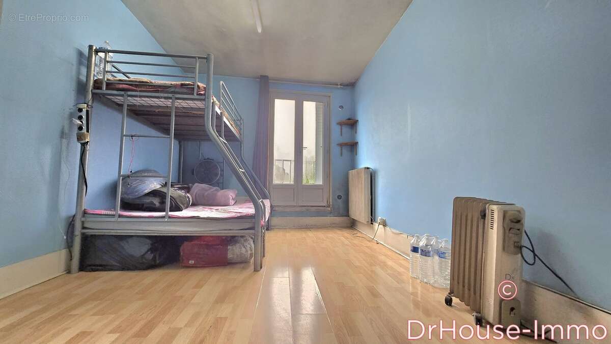 Appartement à AUBERVILLIERS