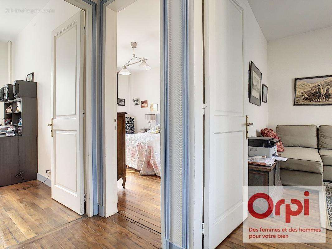 Maison à ISSY-LES-MOULINEAUX