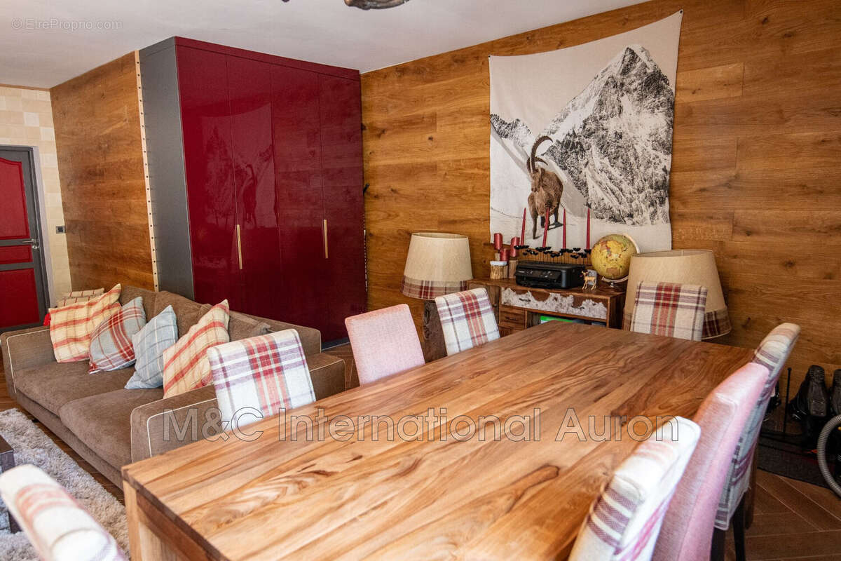 Appartement à SAINT-ETIENNE-DE-TINEE