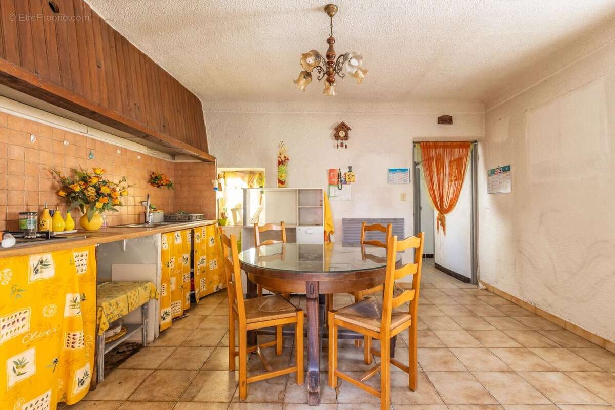 Appartement à L'ESCARENE