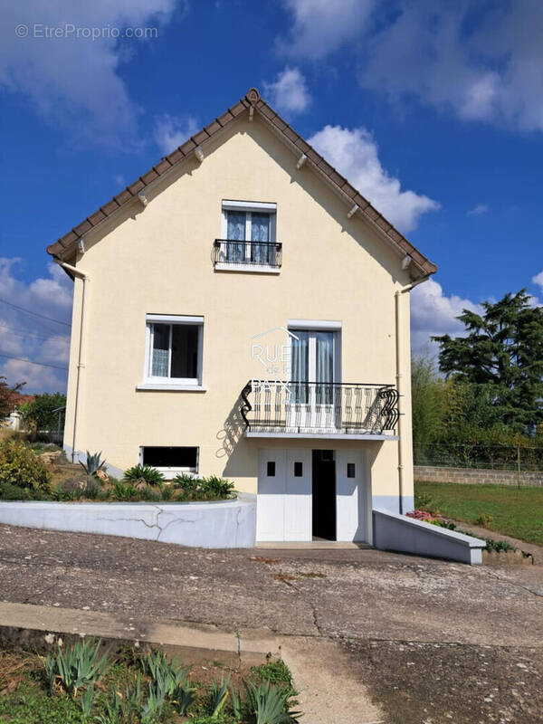 Maison à THURE