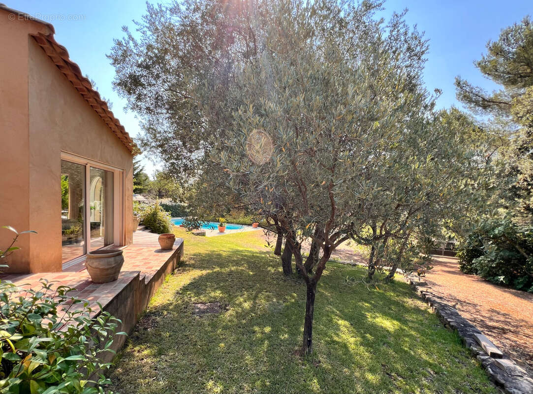 Maison à LA VALETTE-DU-VAR