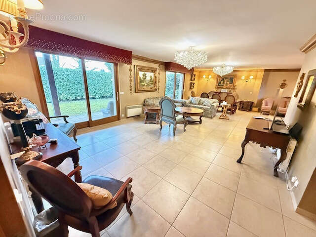 Appartement à DIVONNE-LES-BAINS