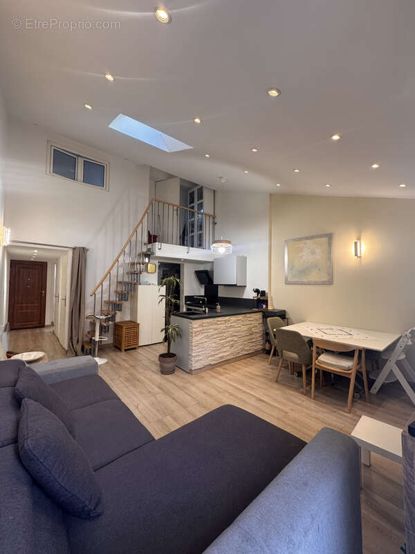 Appartement à LA TURBIE