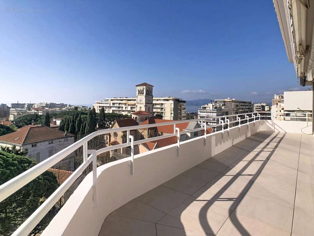 Appartement à CANNES