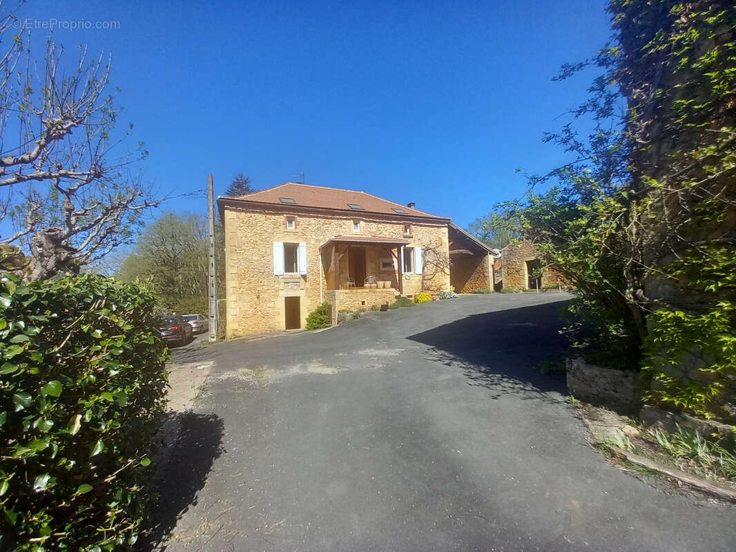 Maison à SAUVETERRE-LA-LEMANCE