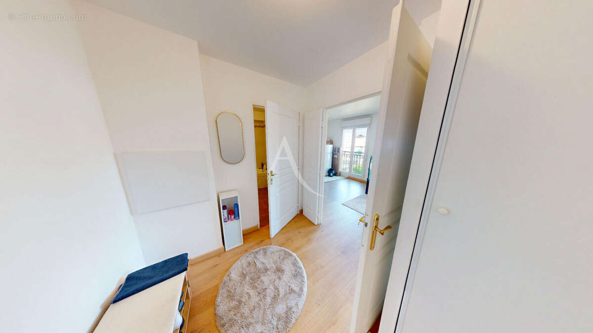 Appartement à PONTAULT-COMBAULT