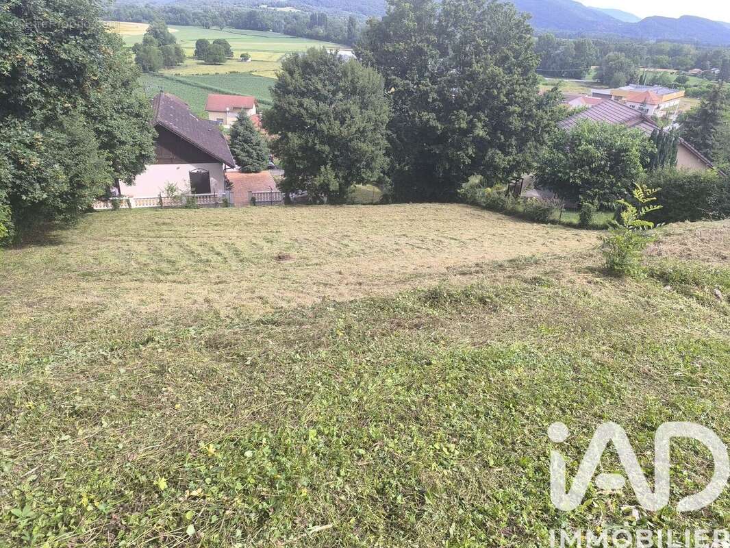 Photo 3 - Terrain à SAINT-GENIX-SUR-GUIERS