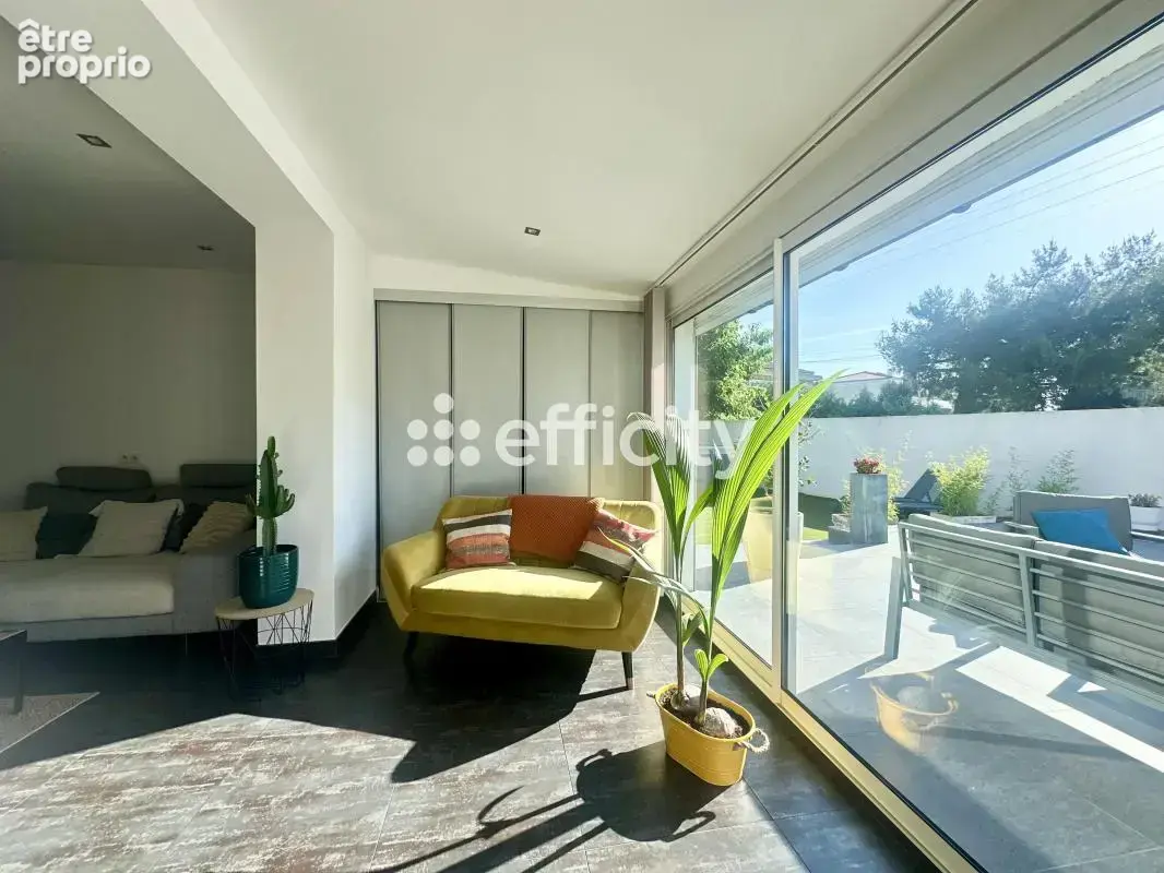 Maison 90 m² à Saint-Victoret  - photo 8