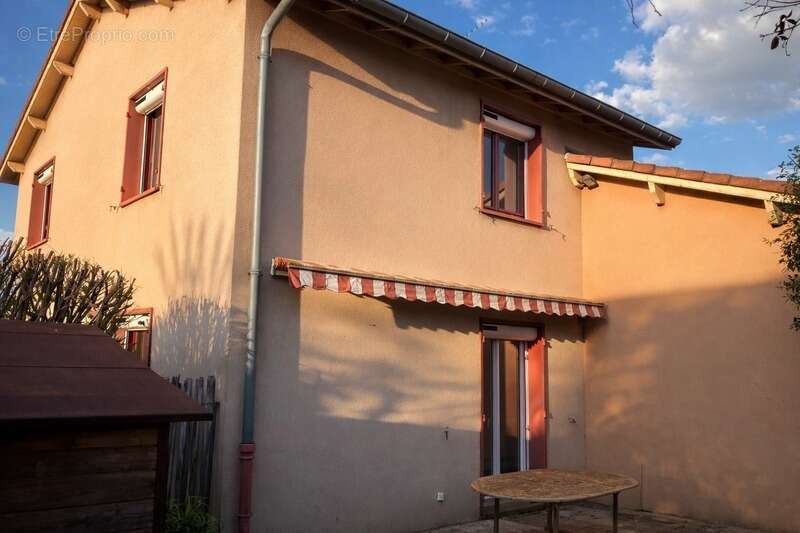 Maison à VILLEFRANCHE-SUR-SAONE