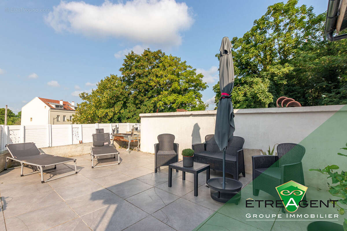 Commerce à MONTMORENCY