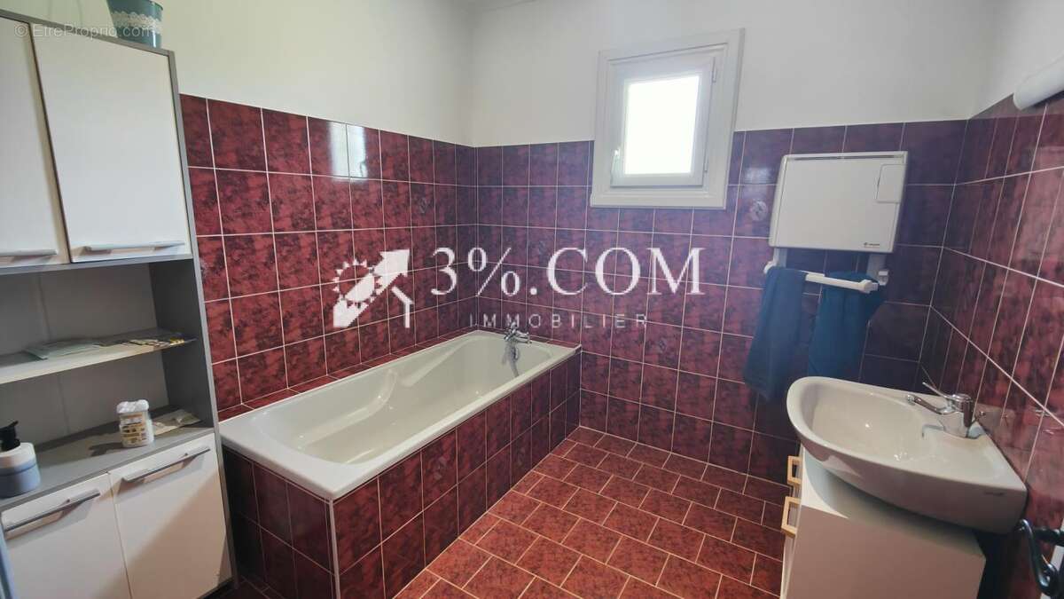 Maison 4 chambres 2700 m2 de terrain - photo 14