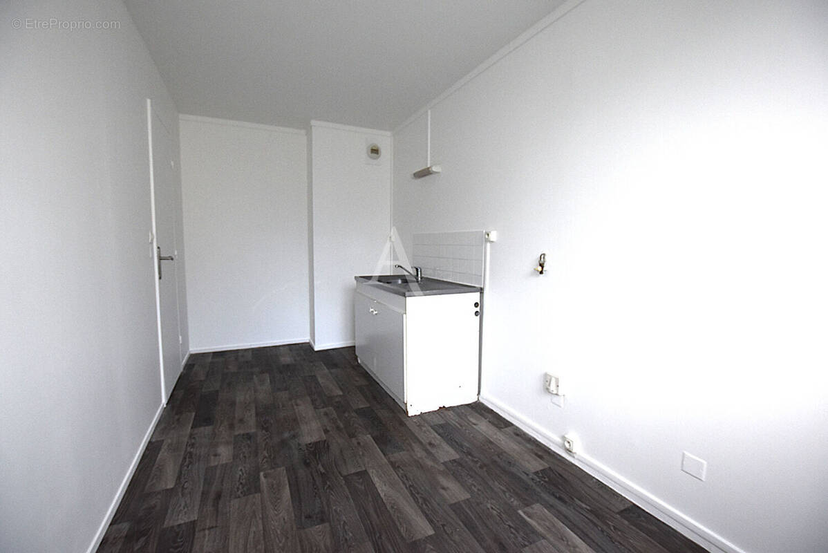 Appartement à COMBS-LA-VILLE