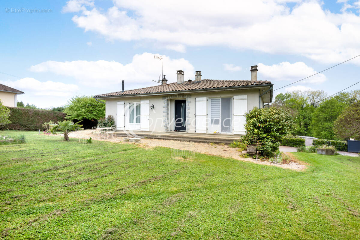 Maison à ROCHECHOUART