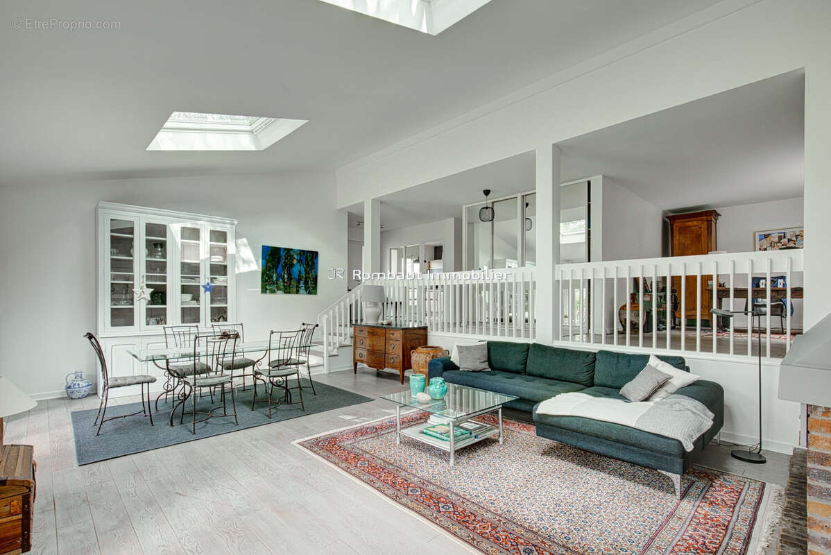 Maison à LA CELLE-SAINT-CLOUD