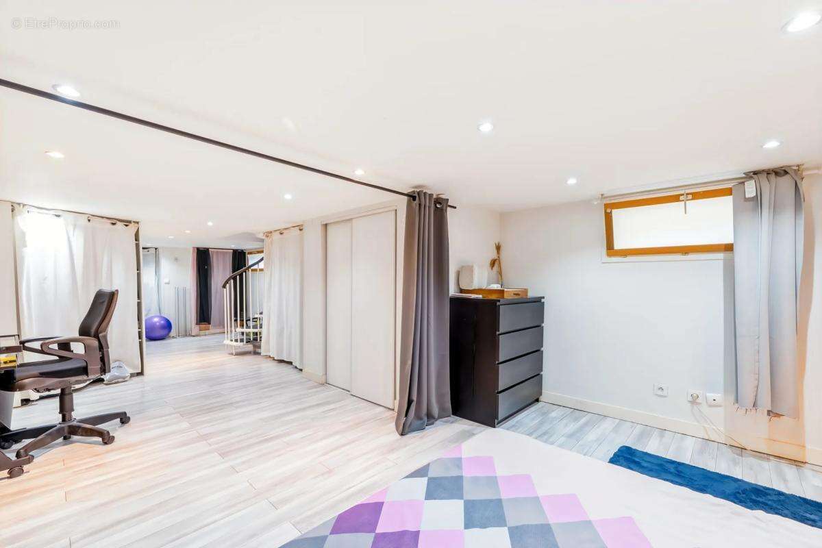 Maison à LES MUREAUX