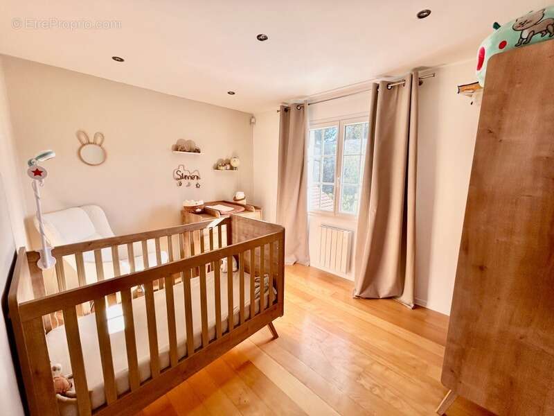 Maison à PERS-JUSSY