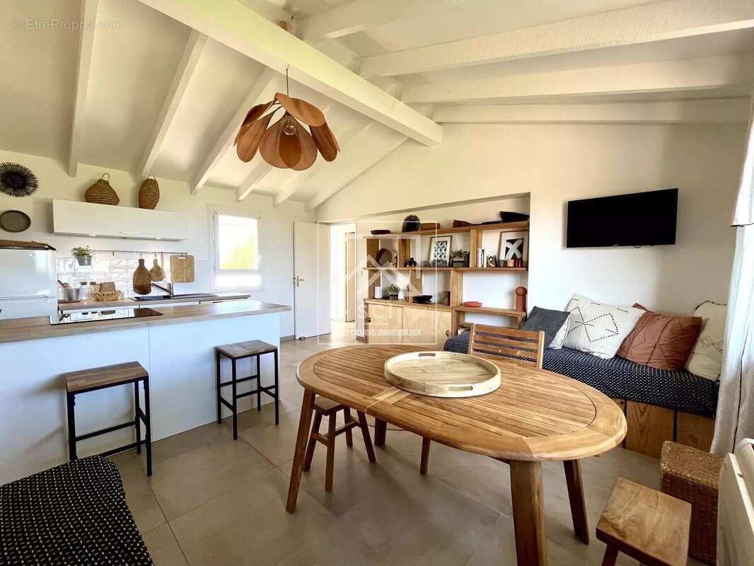 Appartement 2 chambres, vue mer et montagne, plage à pied, Santa Giulia - photo 2