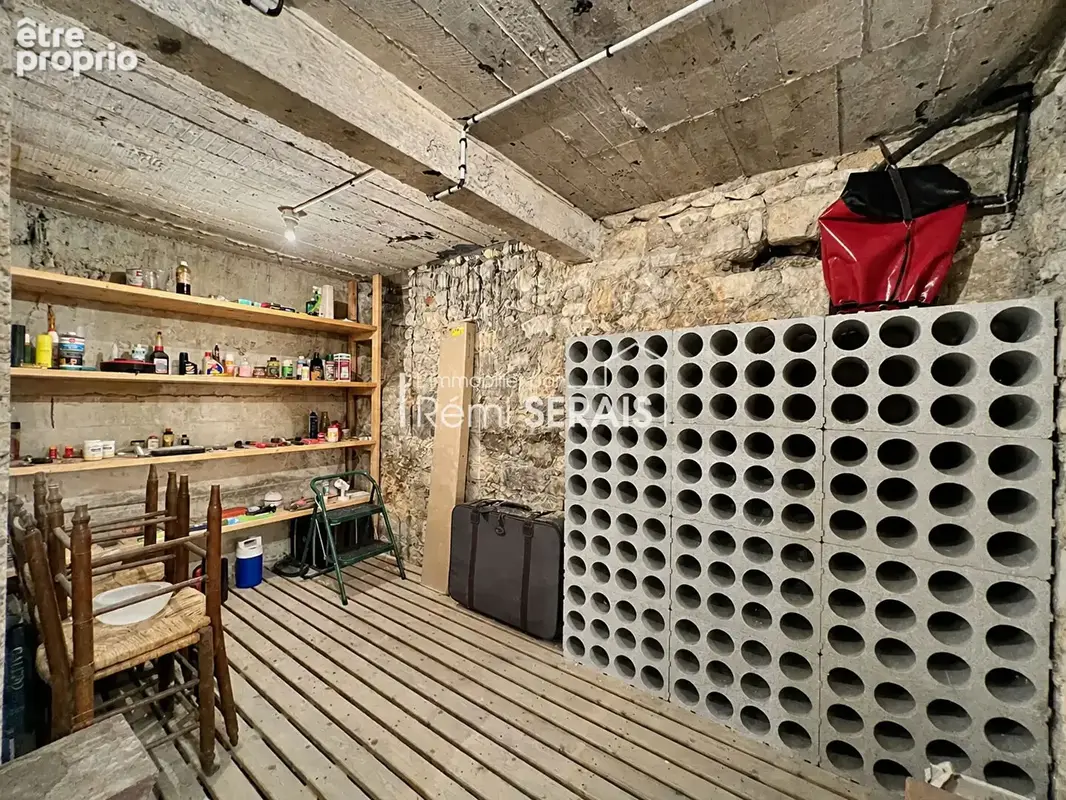 Rare à Falaise : appartement en parfait état avec pièces supplémentaires - photo 9
