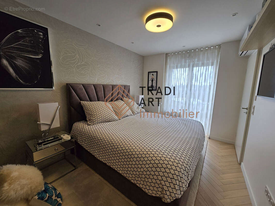 Appartement à SAINTE-GENEVIEVE-DES-BOIS