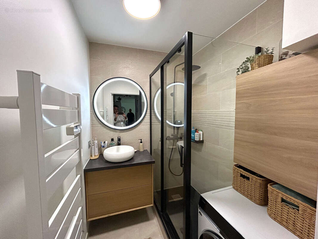 Appartement à L&#039;HAY-LES-ROSES