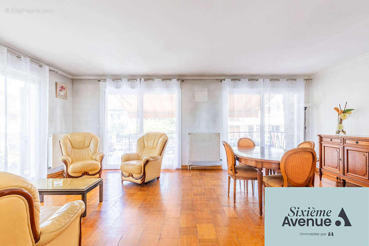 Maison à CHILLY-MAZARIN