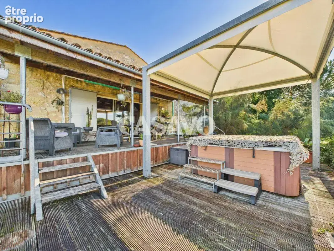 Vente Maison 5 pièces de 203m² - 33670 Le Pout - photo 14