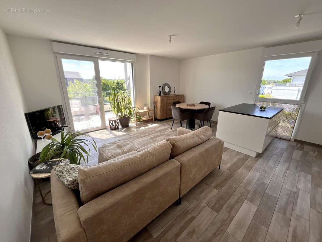 Appartement 65 m² à Saint-Louis  - photo 3