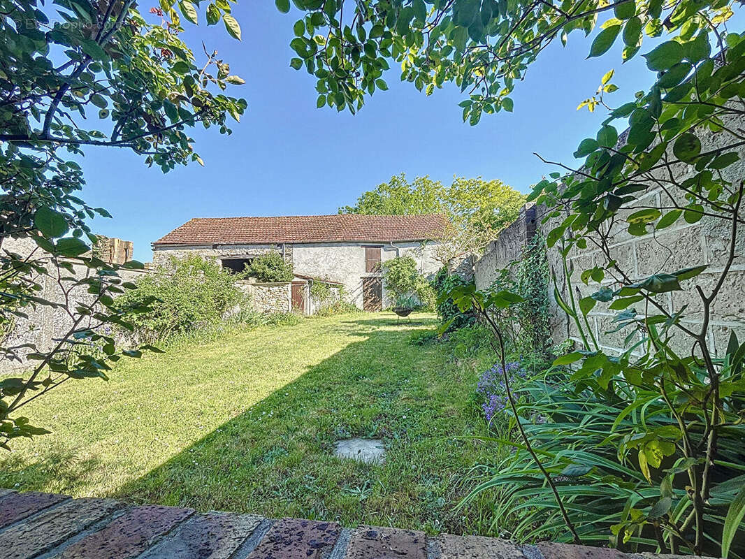 Maison à HARGEVILLE