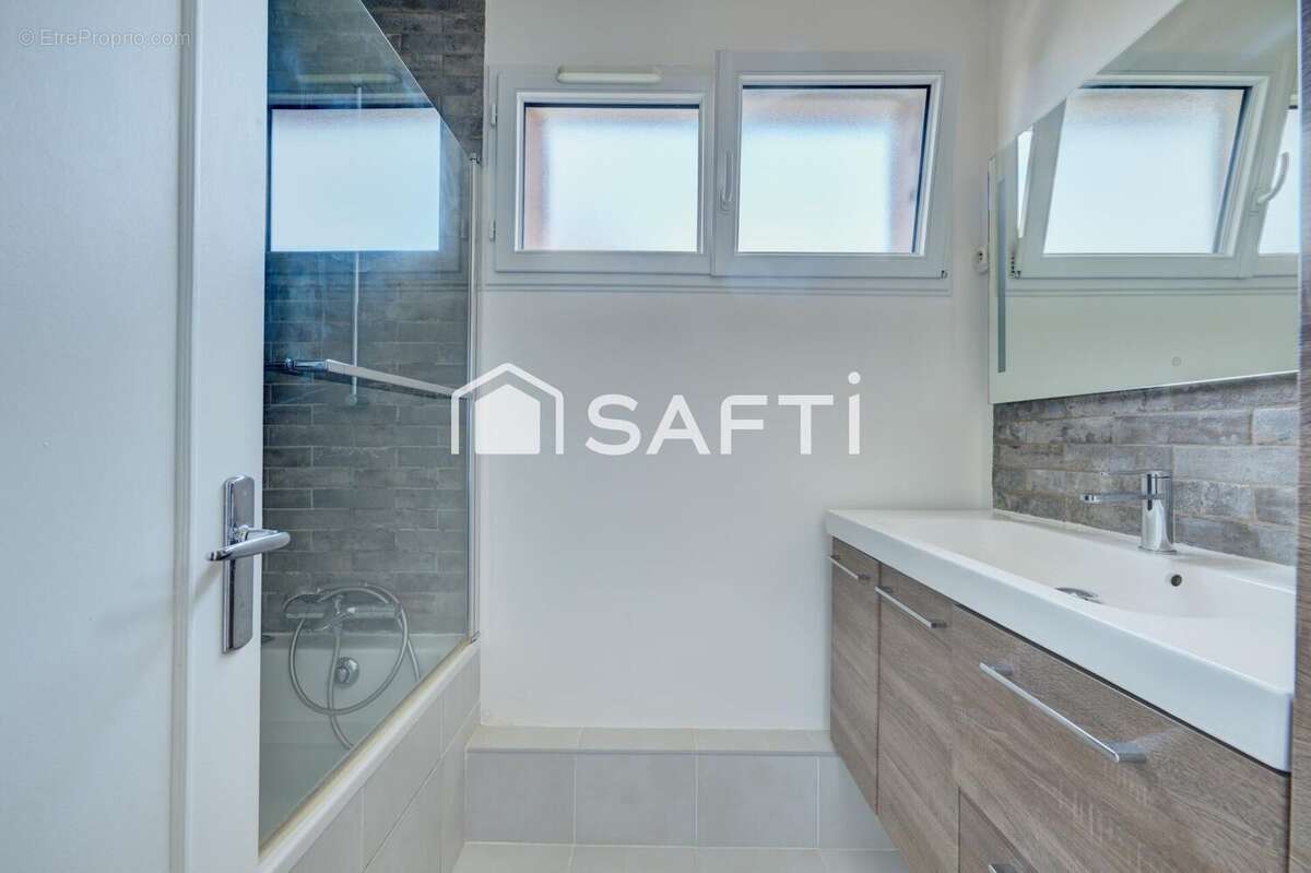 Photo 9 - Appartement à SAINT-MAUR-DES-FOSSES