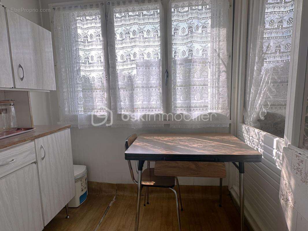 Appartement à FLEURY-LES-AUBRAIS