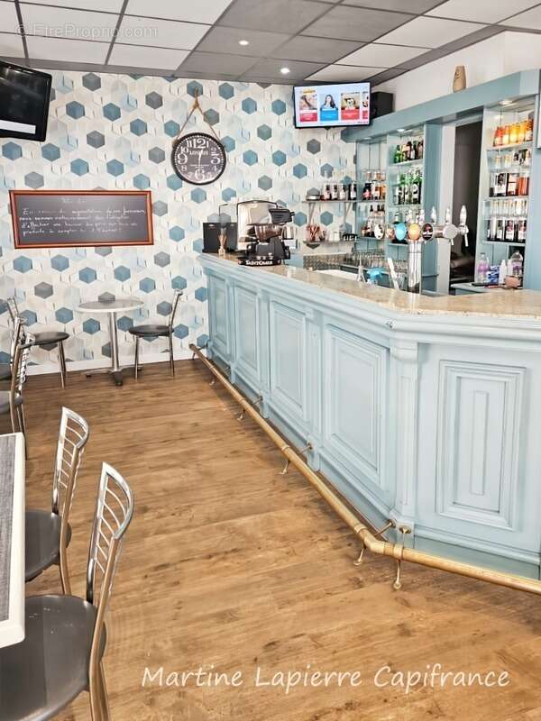 Commerce à SAINT-SYMPHORIEN-SUR-COISE