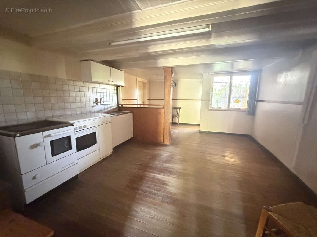 BOUXWILLER, Deux maisons accolées dont une à rénover et l'autre à réabiliter entièrement - photo 3