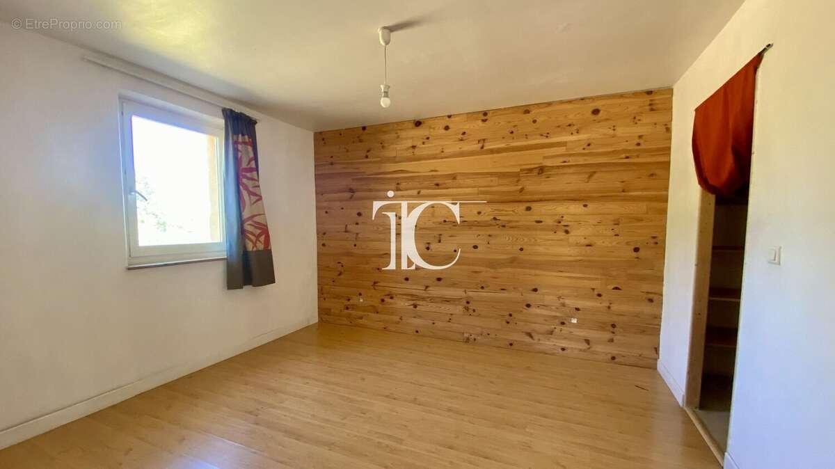 Secteur lussan, maison plain-pied 180m2 de conception bio-climatique, sur parcelle 6055m2 - photo 15