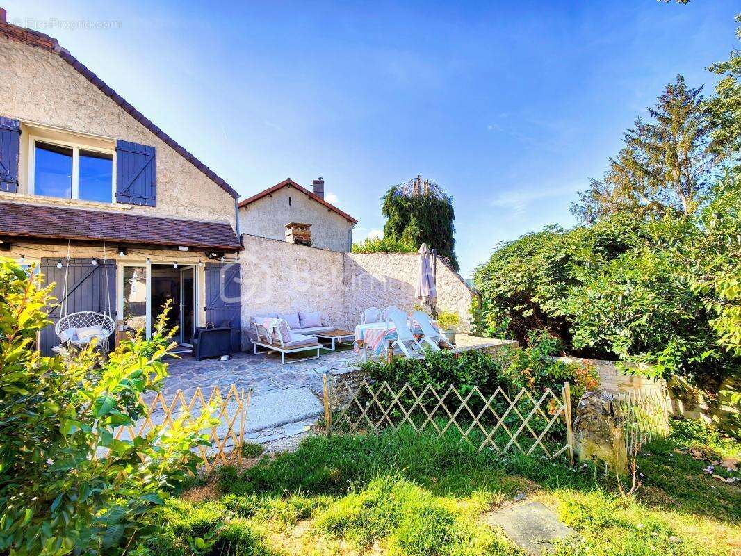 Maison à JOUARS-PONTCHARTRAIN