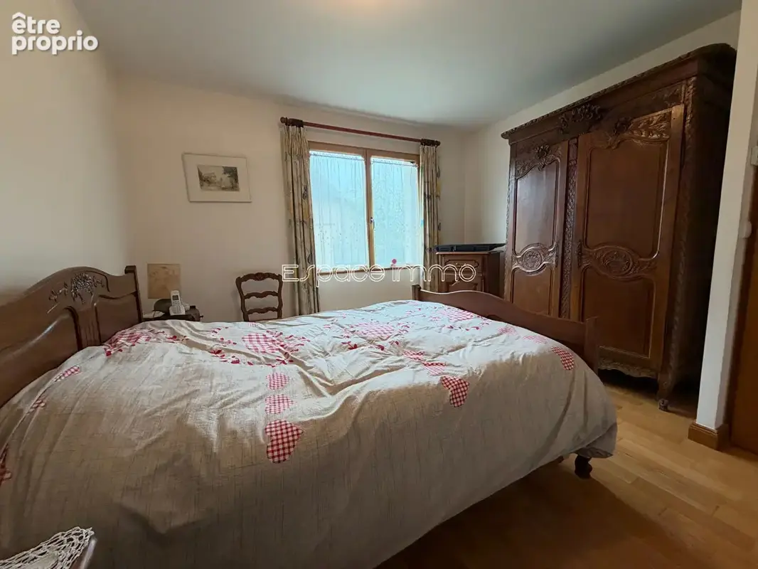 Appartement t5 - 112m² - 2 chambres - rez de jardin - garage - place de stationnement - cave - photo 7