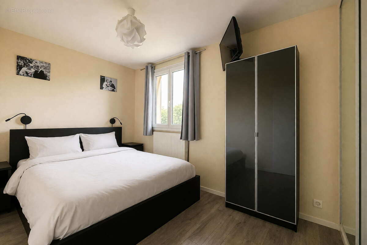 Maison à PIERRE-BENITE