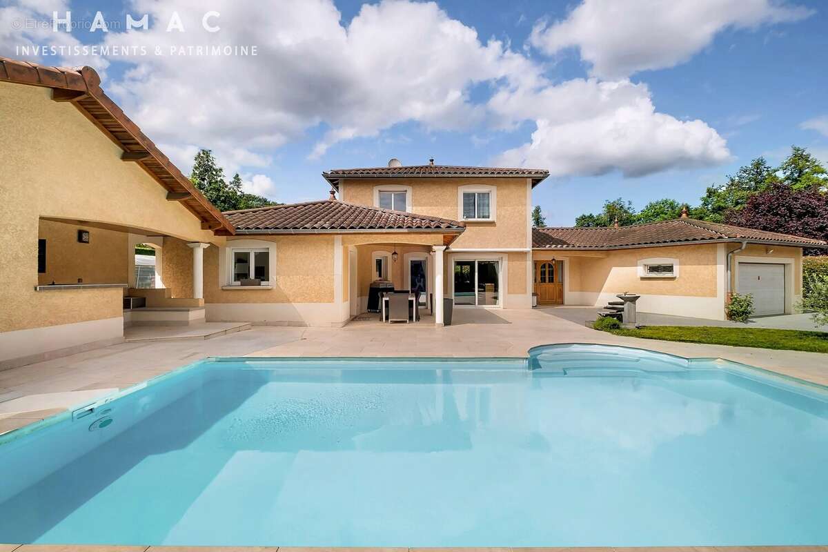 Maison à TASSIN-LA-DEMI-LUNE
